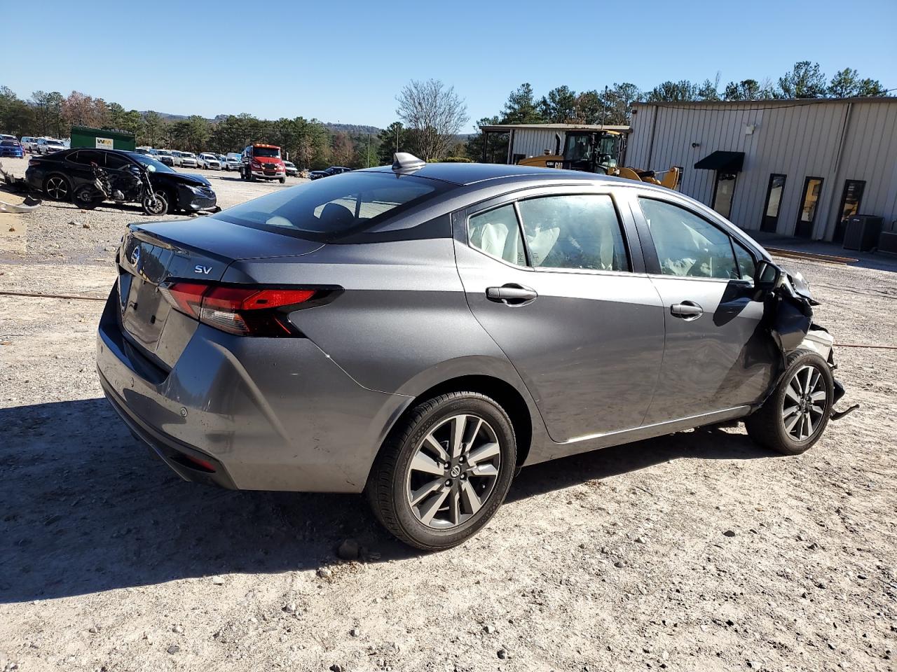 2021 Nissan Versa - Image 3