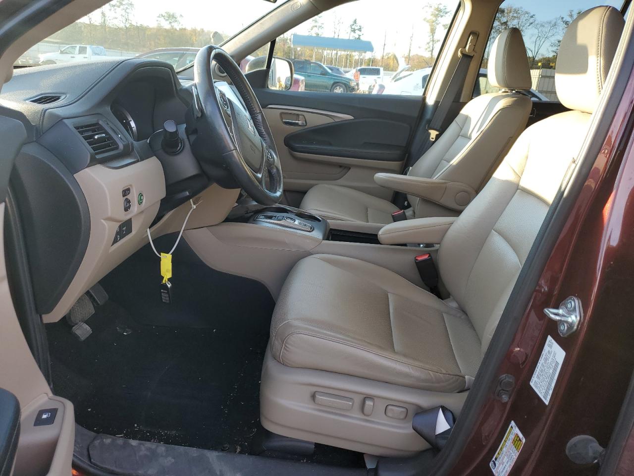 2020 Honda Ridgeline - Image 7