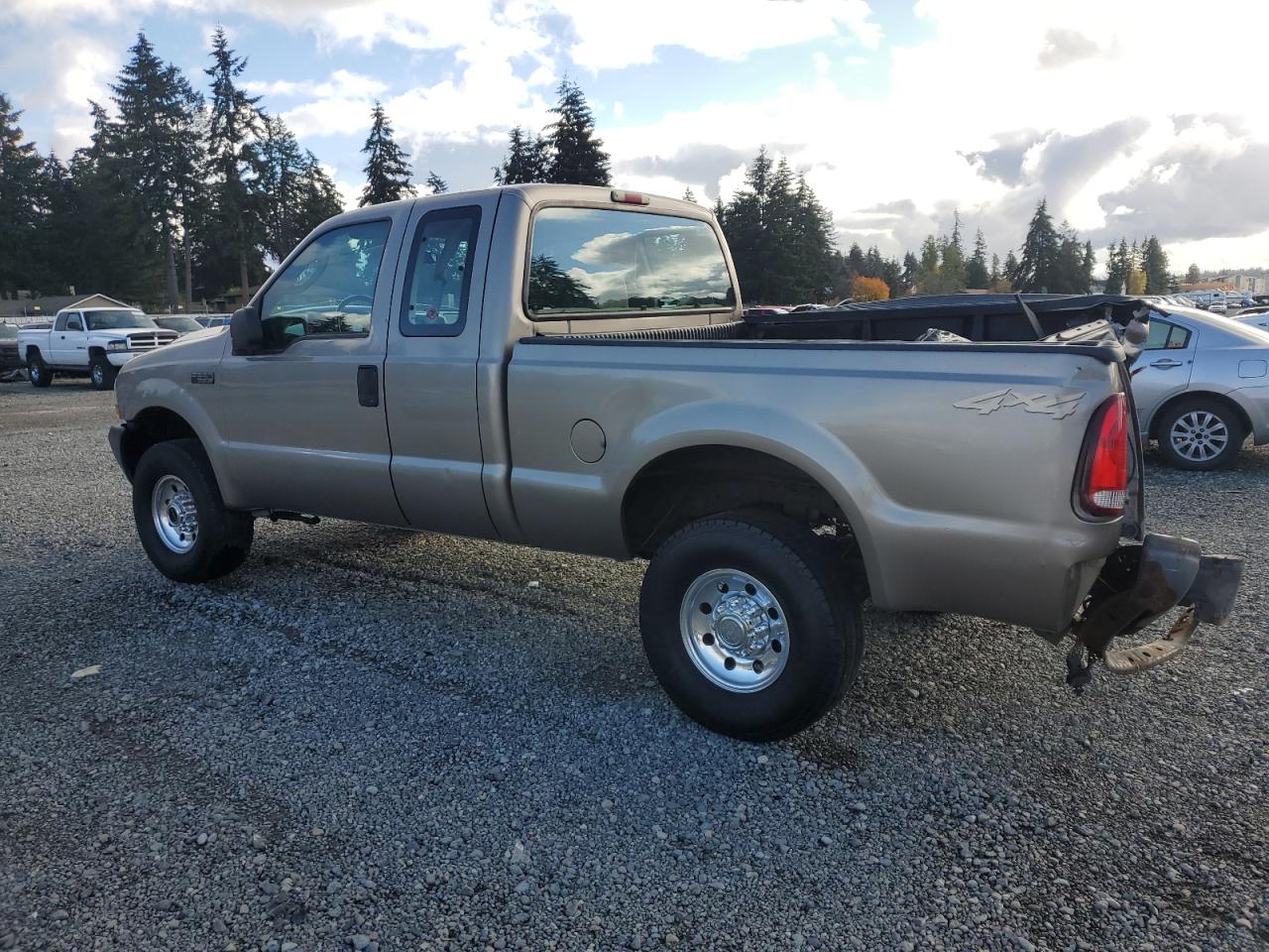 2004 Ford F250 - Image 2