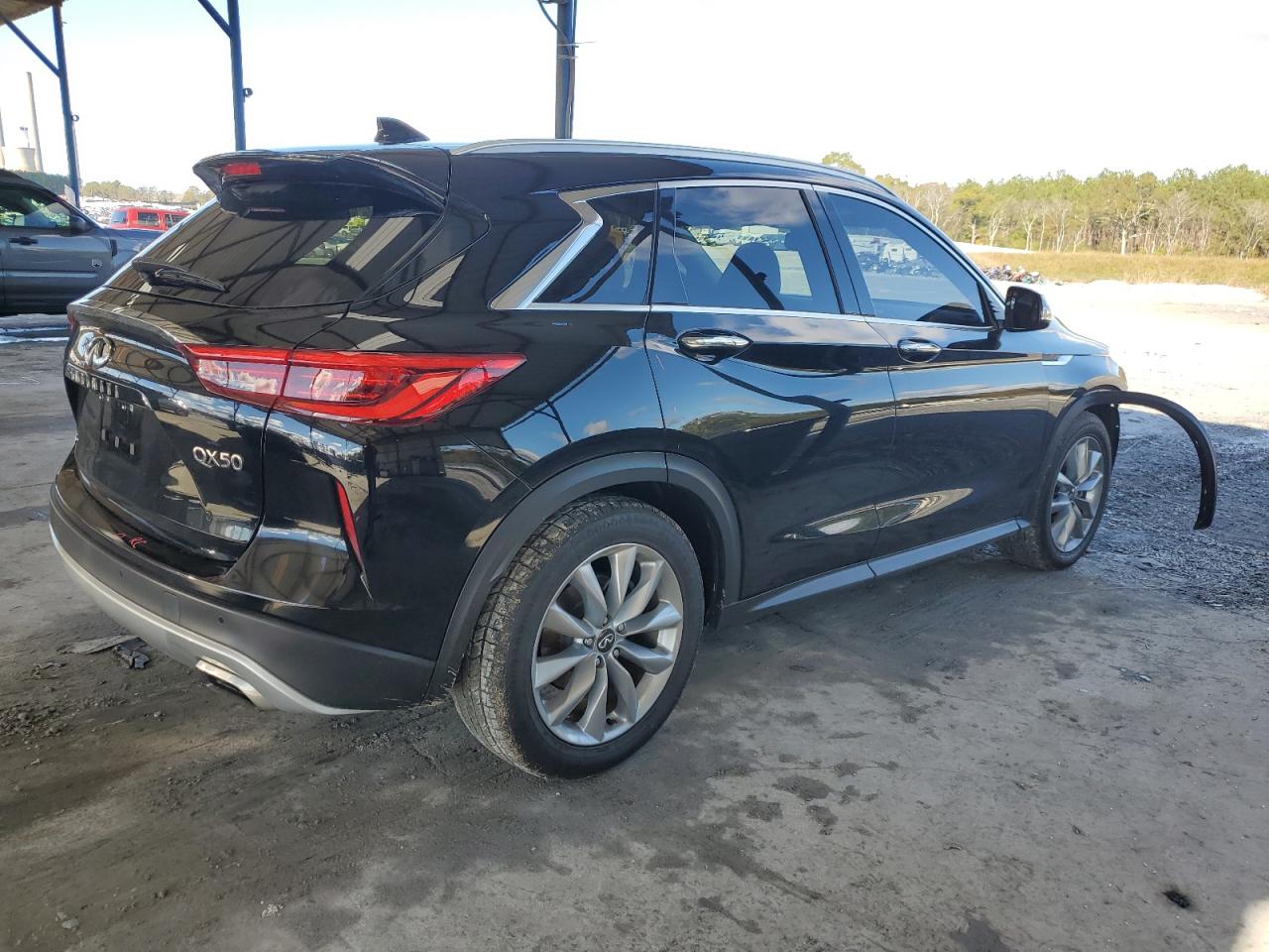 2020 Infiniti QX50 - Image 3