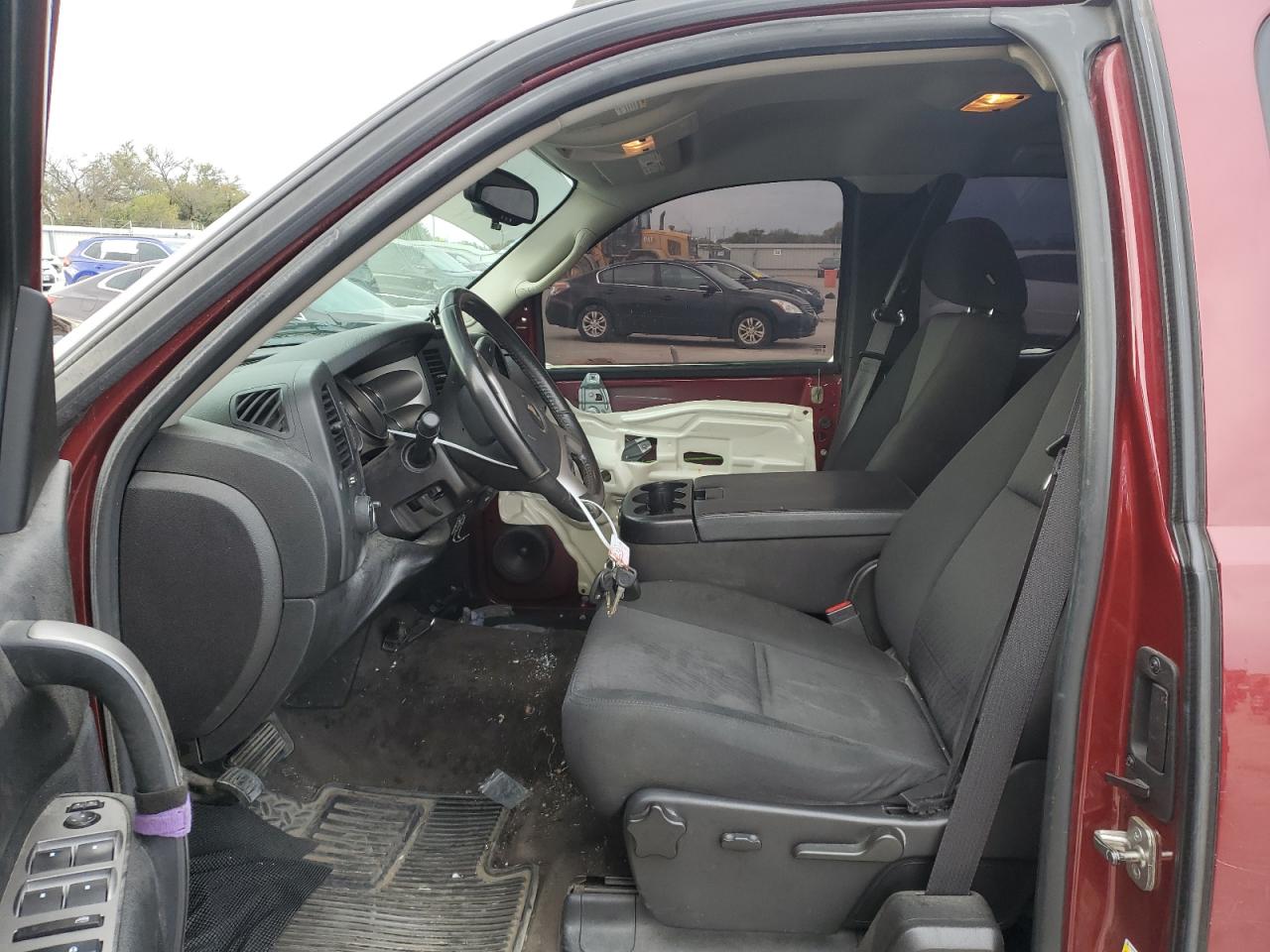 2013 Chevrolet Silverado - Image 7