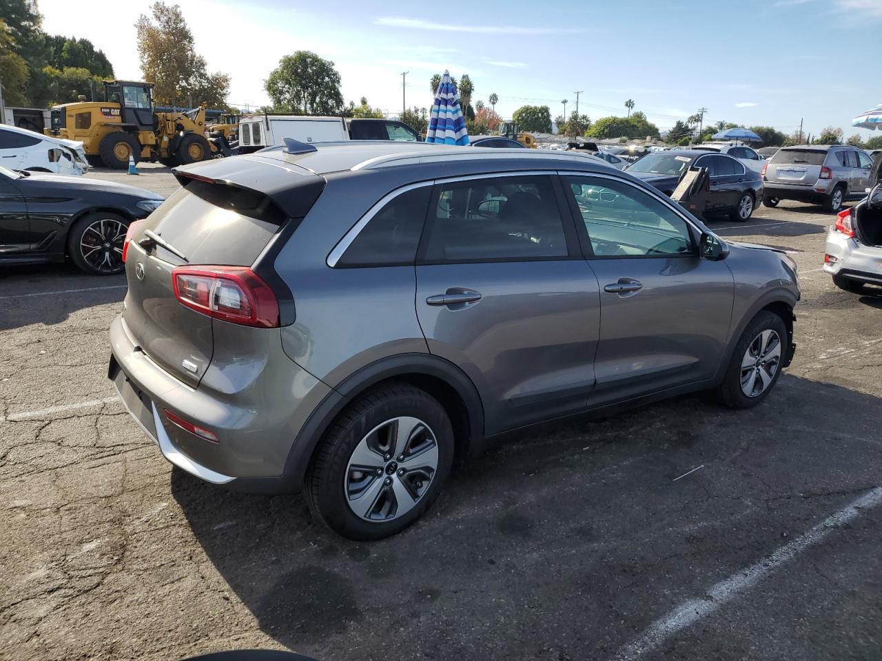 VIN KNDCB3LC0H5084110 2017 KIA NIRO no.3