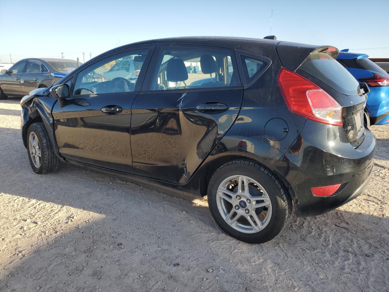 VIN 3FADP4EJ7HM130734 2017 FORD FIESTA no.2