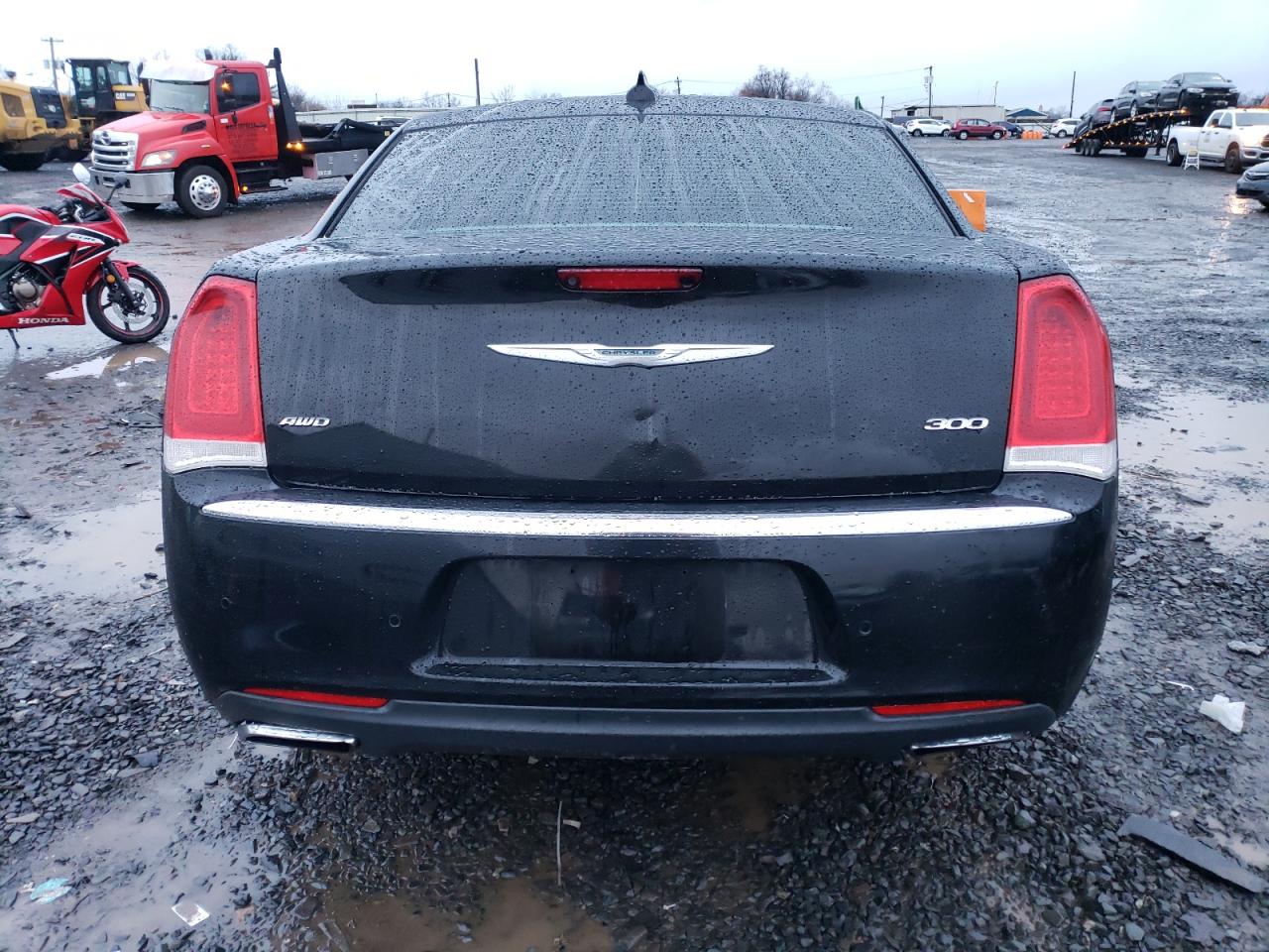 2015 Chrysler 300 Limited VIN: 2C3CCARG7FH899782 Lot: 81990844