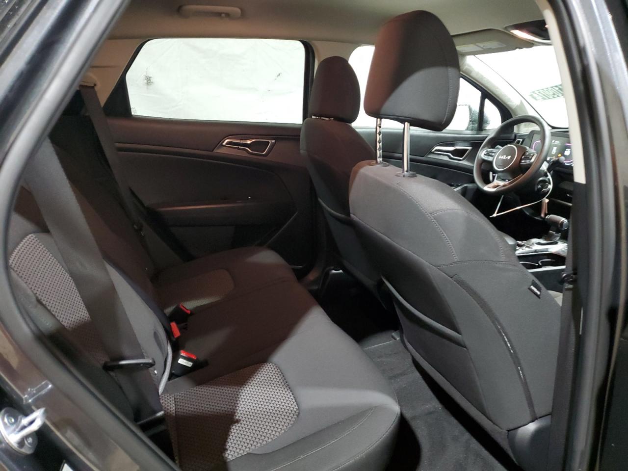 2023 Kia Sportage - Image 11