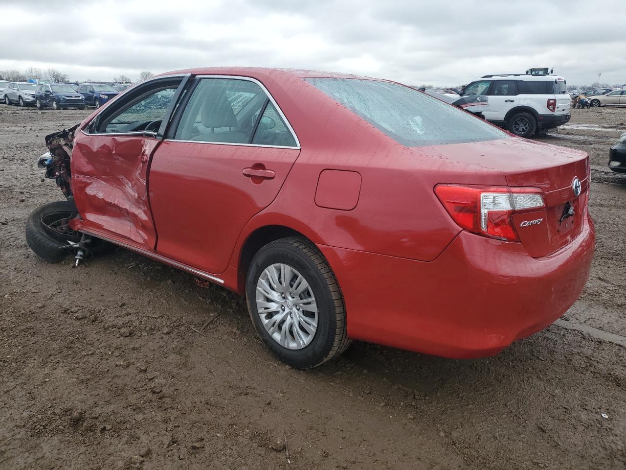 2014 Toyota Camry - Image 2