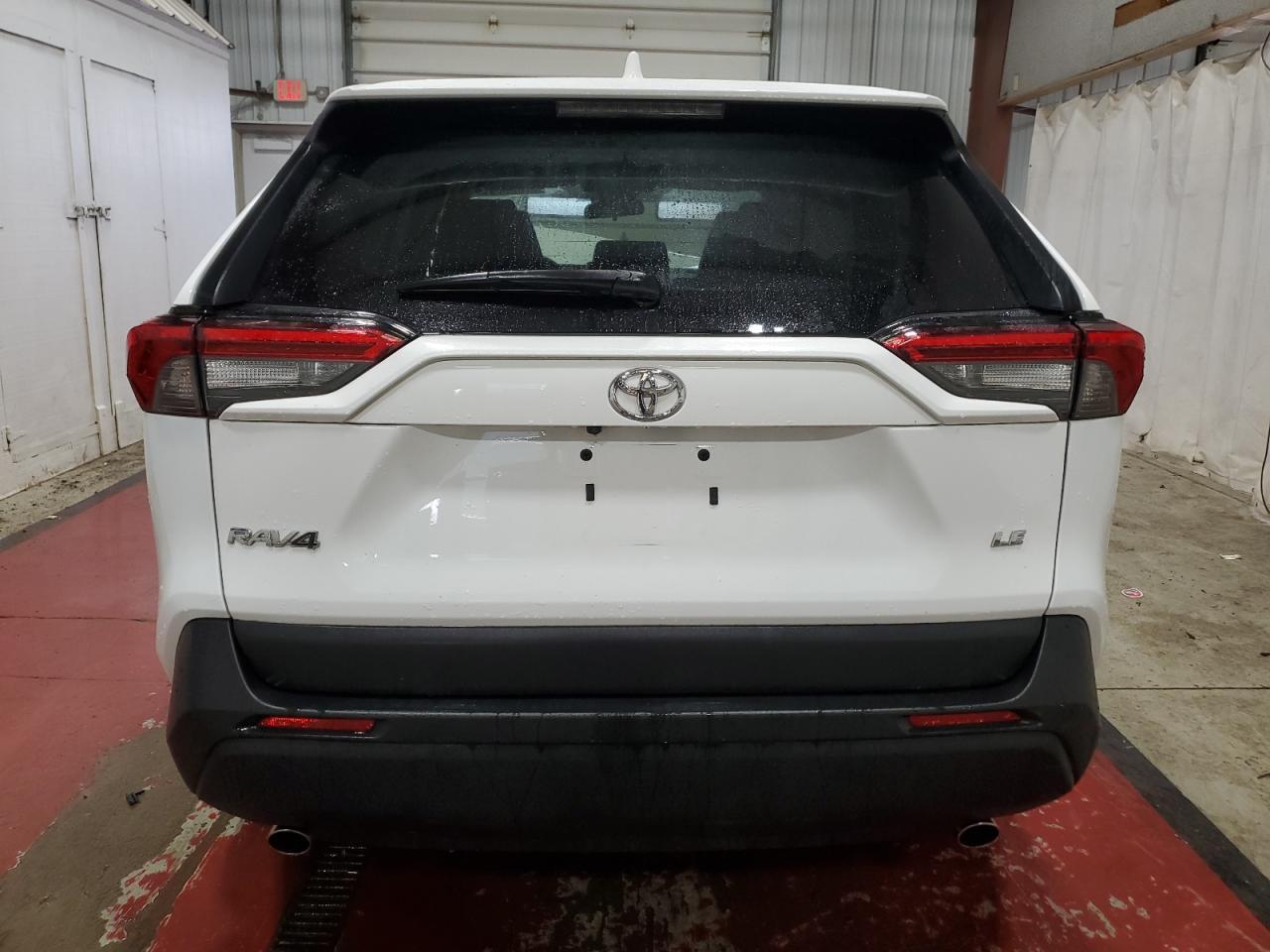 2023 Toyota RAV 4 - Image 6