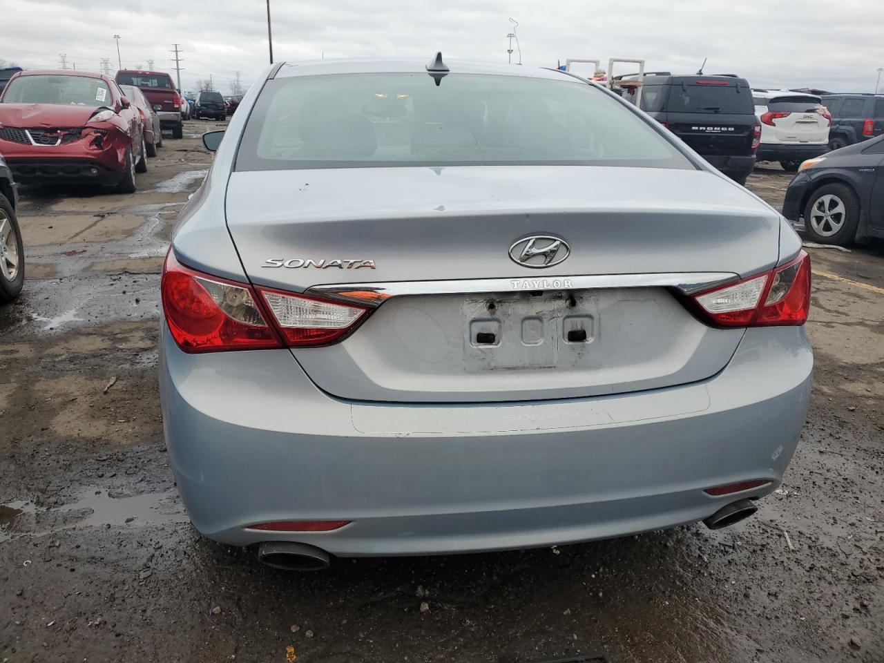 2013 Hyundai Sonata - Image 6
