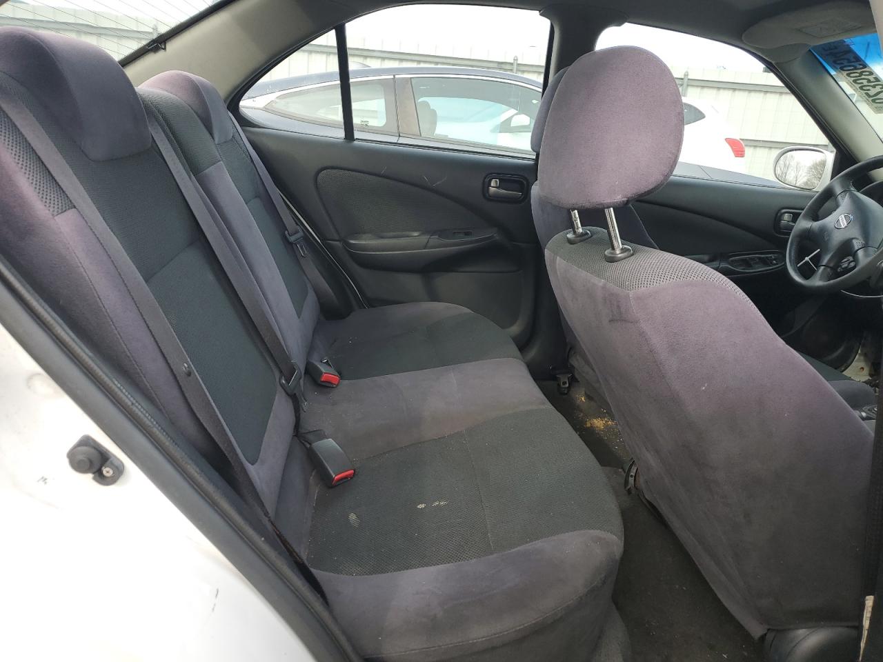 2006 Nissan Sentra - Image 10