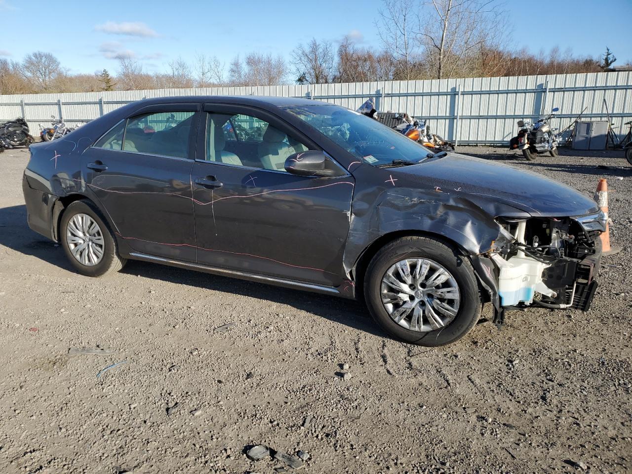 VIN 4T4BF1FK2DR311323 2013 TOYOTA CAMRY no.4