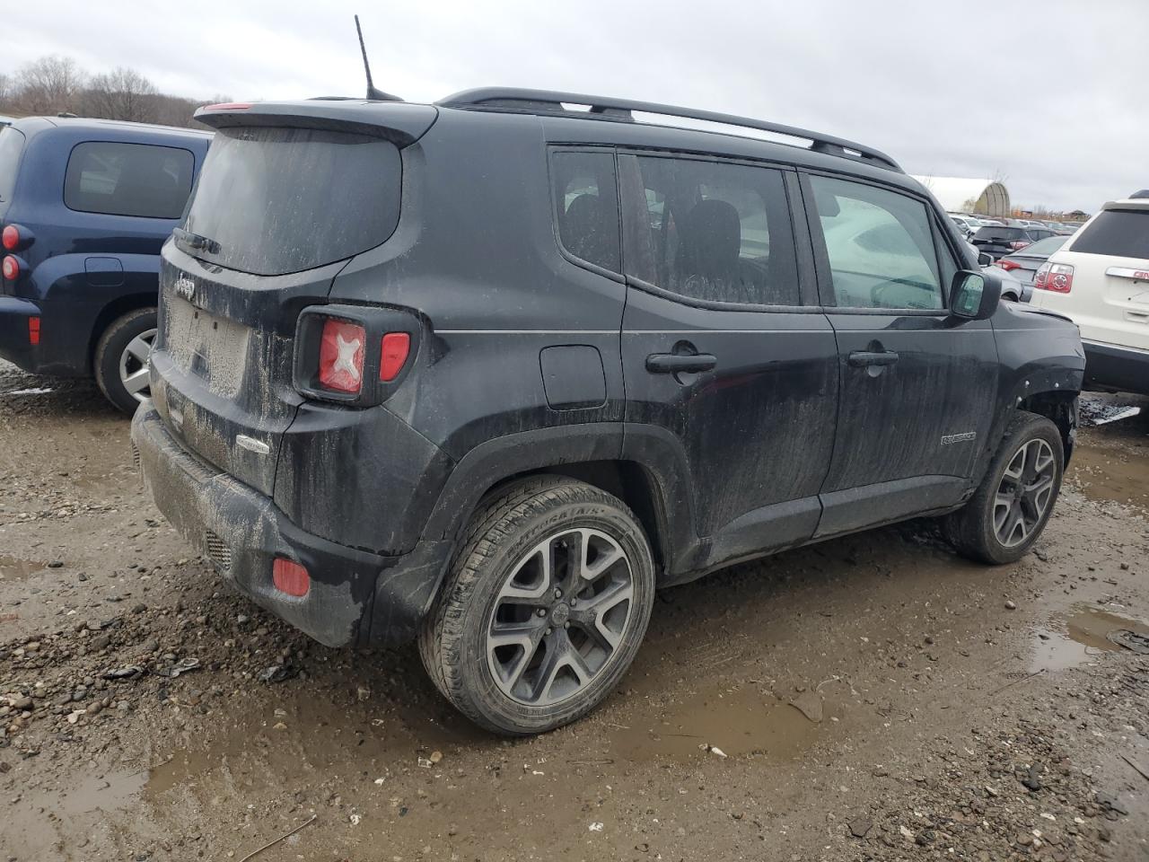 VIN ZACCJBBB0JPJ38182 2018 JEEP RENEGADE no.3