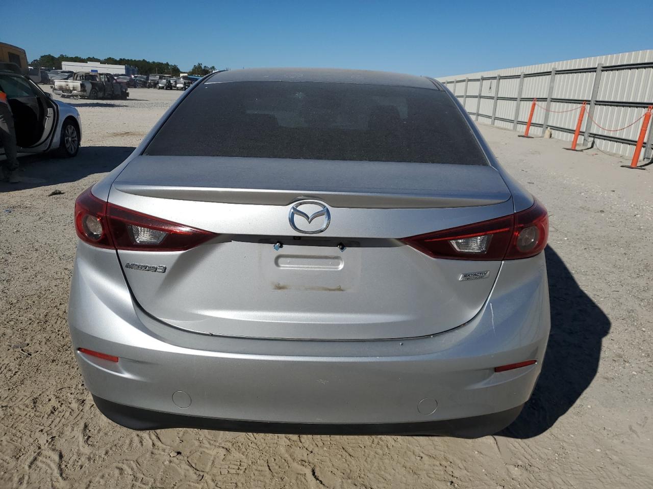 2018 Mazda 3 Touring VIN: 3MZBN1V3XJM200866 Lot: 81335374