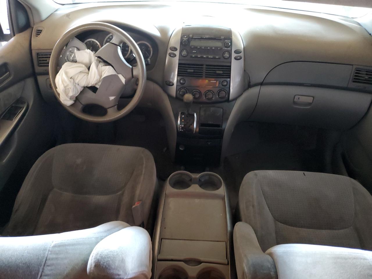2006 Toyota Sienna - Image 8