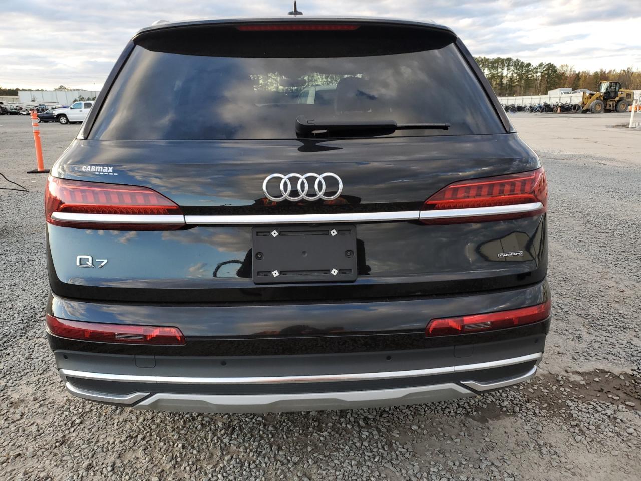 2022 Audi Q7 - Image 6