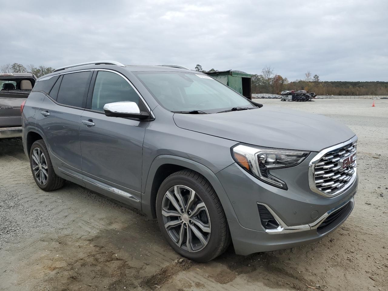 2019 GMC Terrain - Image 4