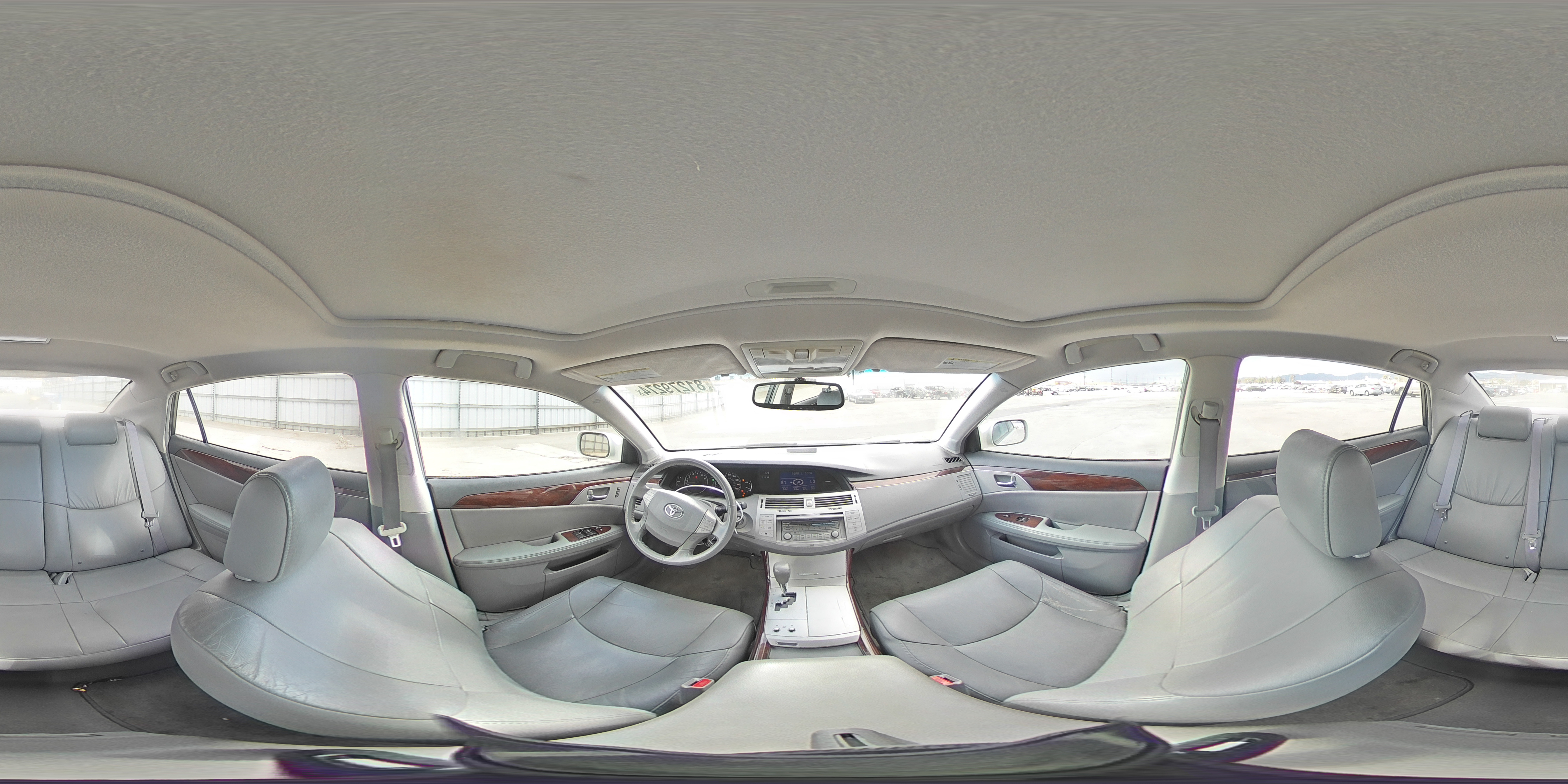 2009 Toyota Avalon - Image 13