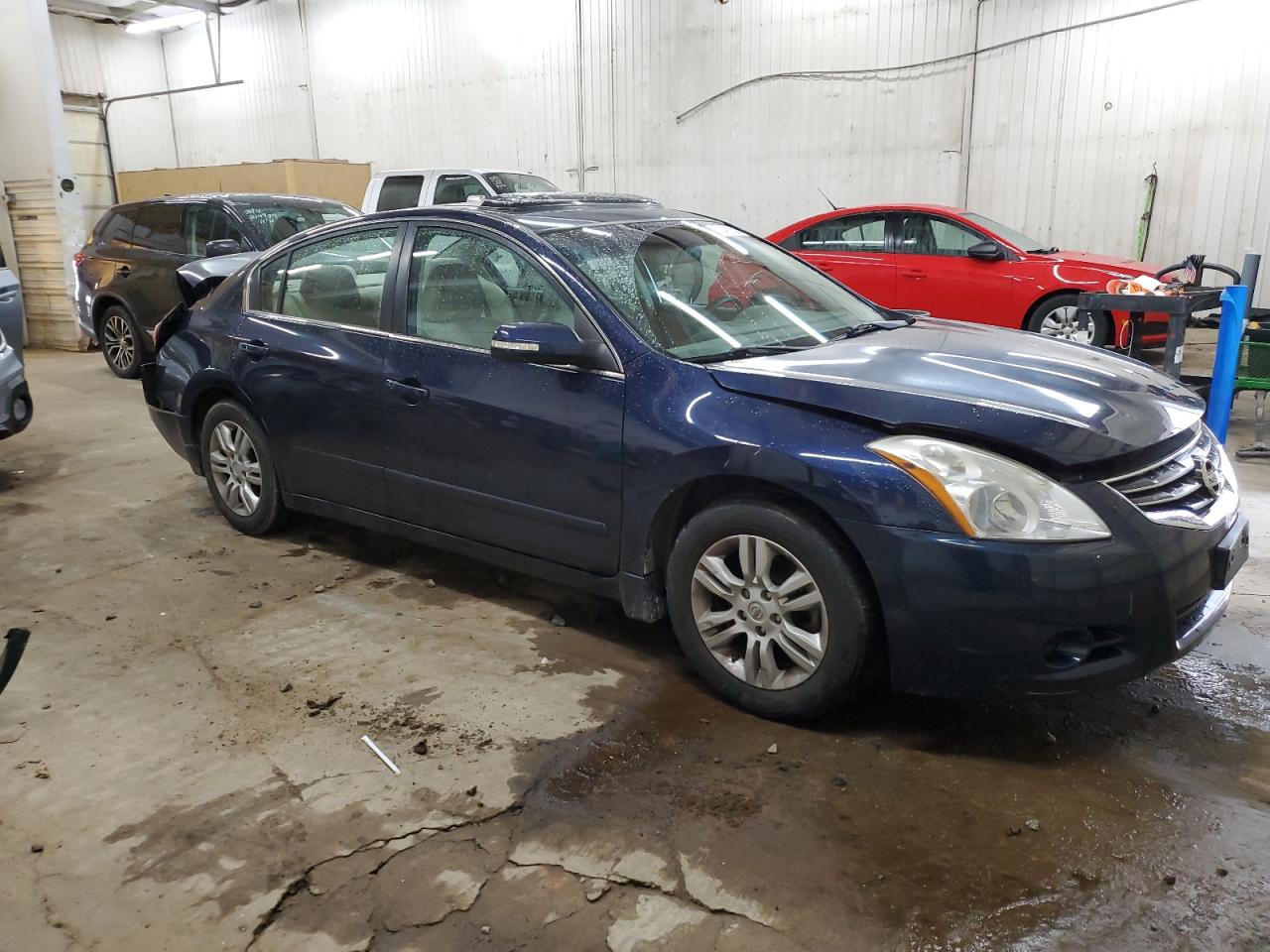 2011 Nissan Altima - Image 4