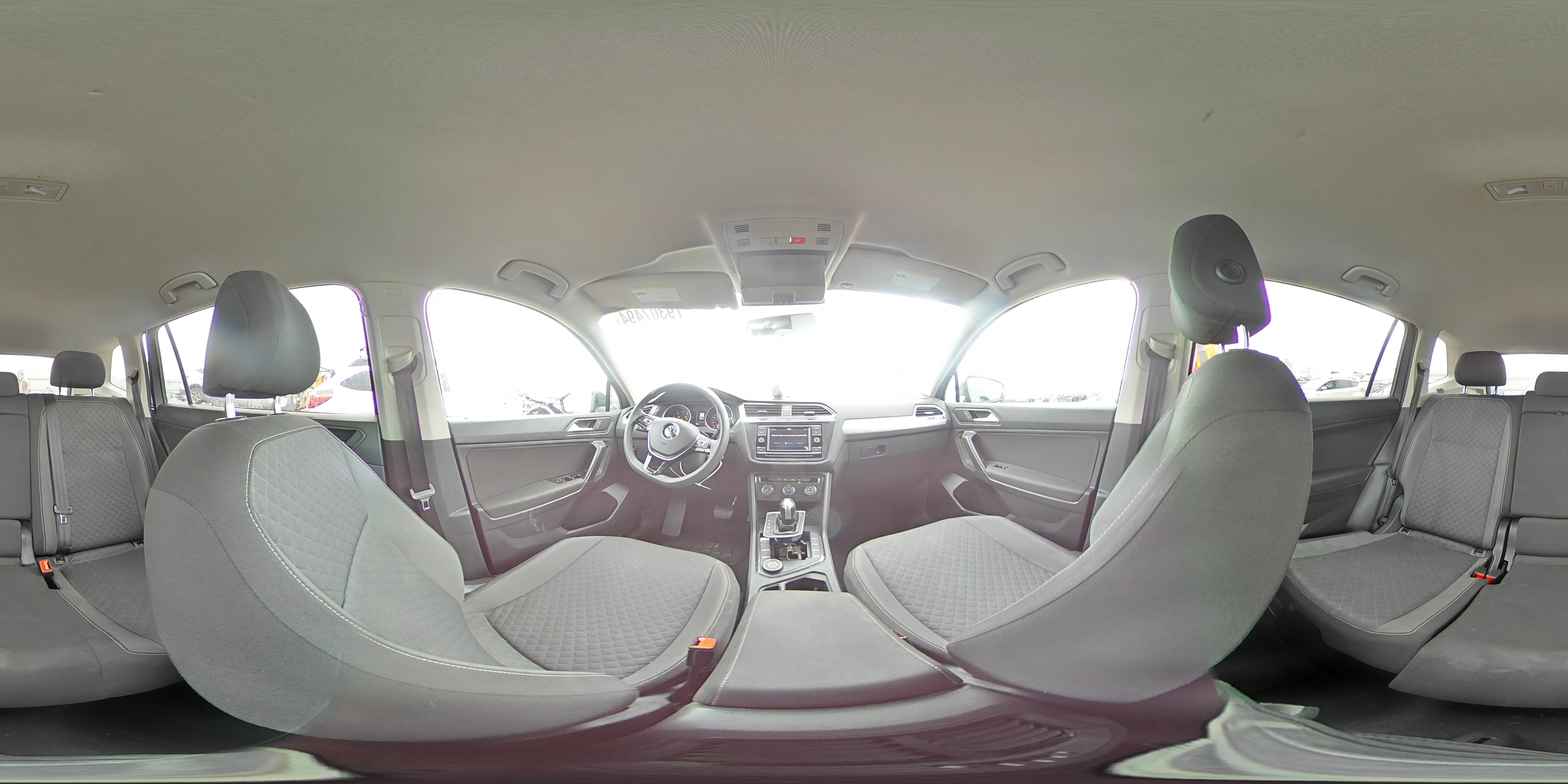 2021 Volkswagen Tiguan - Image 15