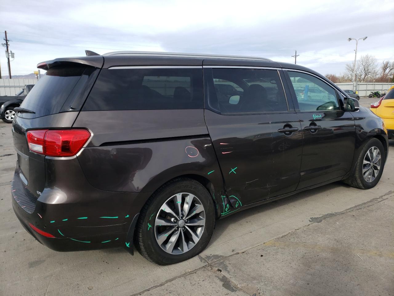 2016 Kia Sedona - Image 3