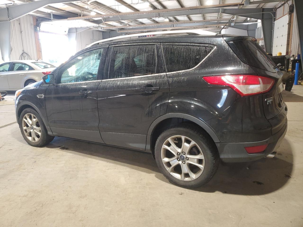 VIN 1FMCU0JX3EUC57968 2014 FORD ESCAPE no.2