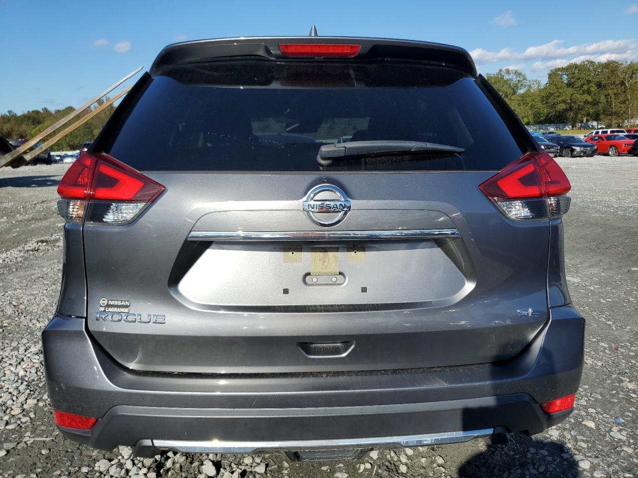 2018 Nissan Rogue - Image 6