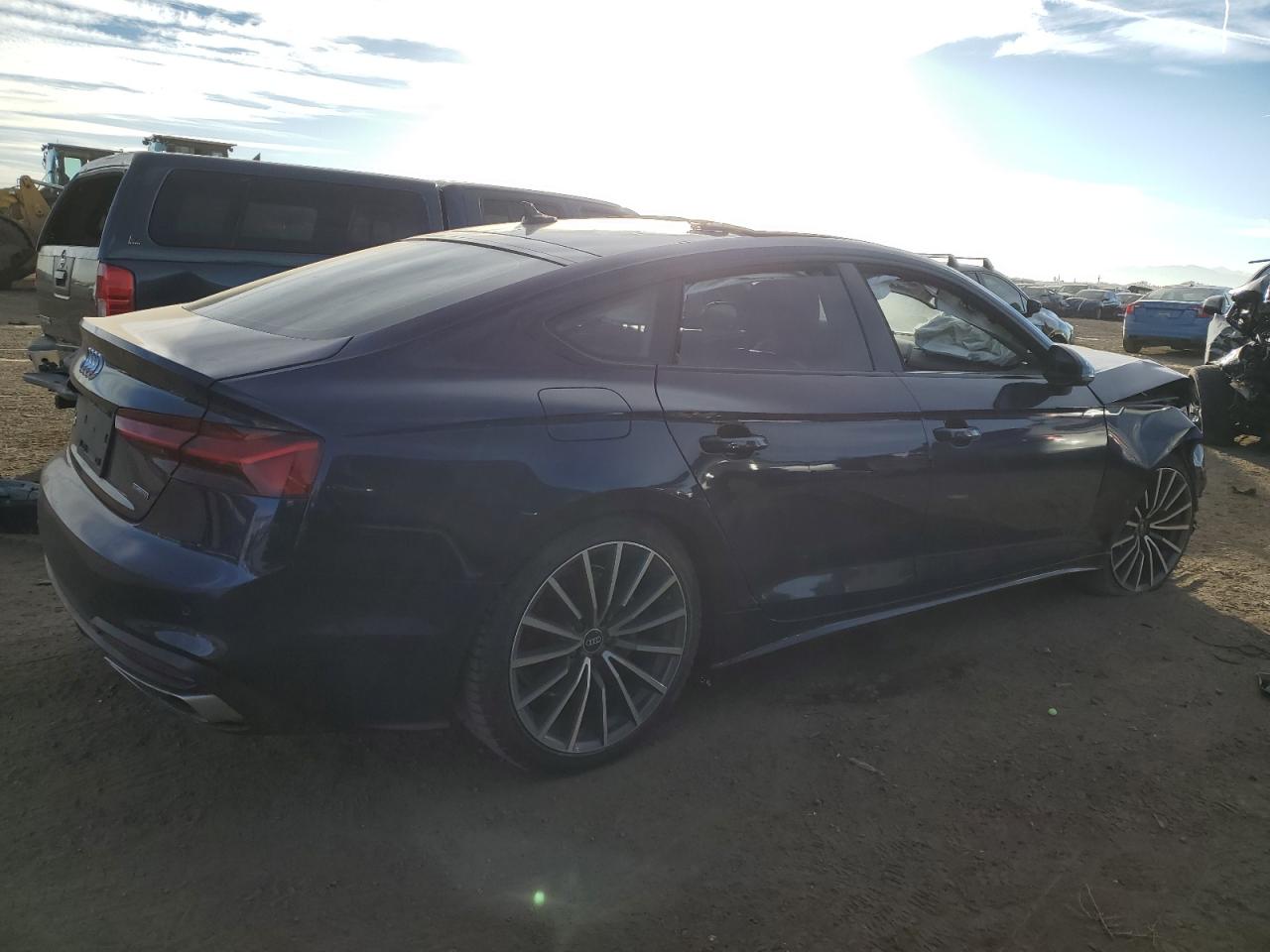 VIN WAUCBCF58NA005876 2022 AUDI A5 no.3