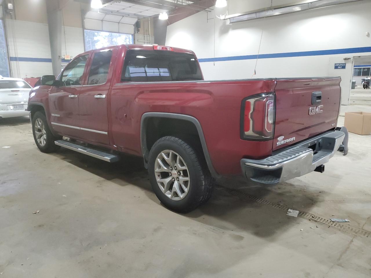 2018 GMC Sierra - Image 2