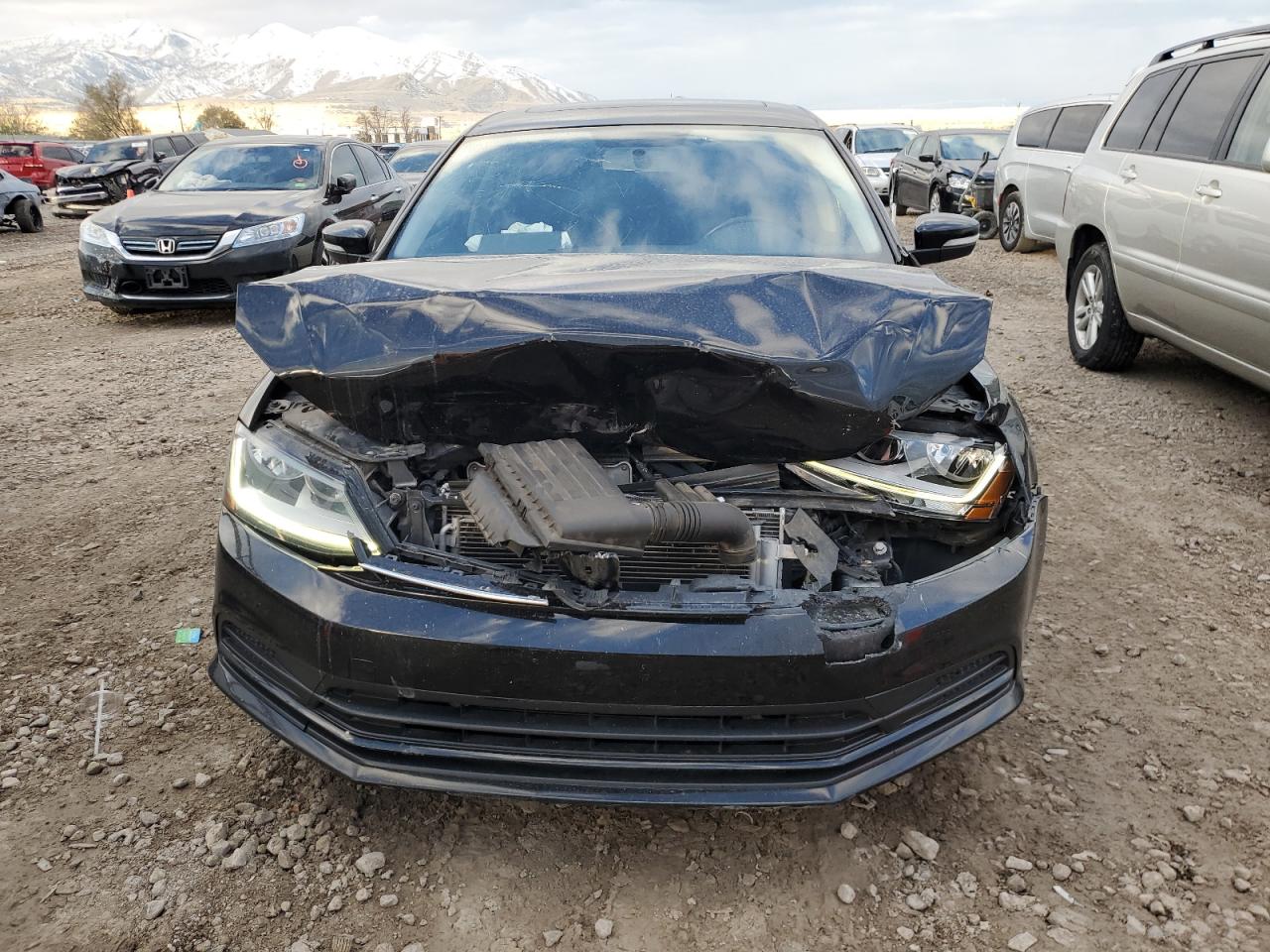 2017 Volkswagen Jetta - Image 5