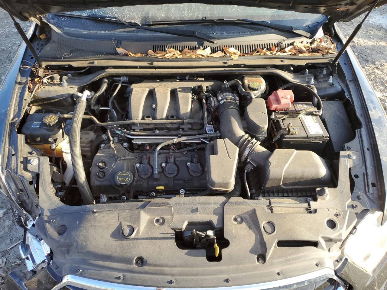 2015 Ford Taurus - Image 12