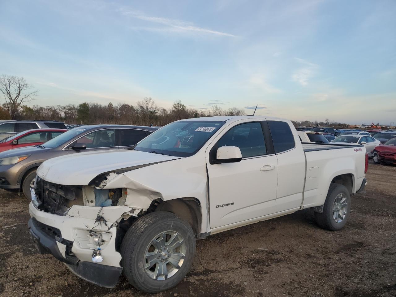 VIN 1GCHTCEN6H1306030 2017 CHEVROLET COLORADO no.1