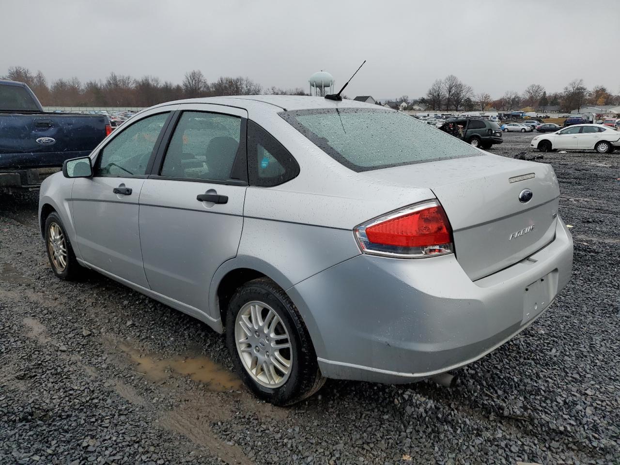 2011 Ford Focus - Image 2
