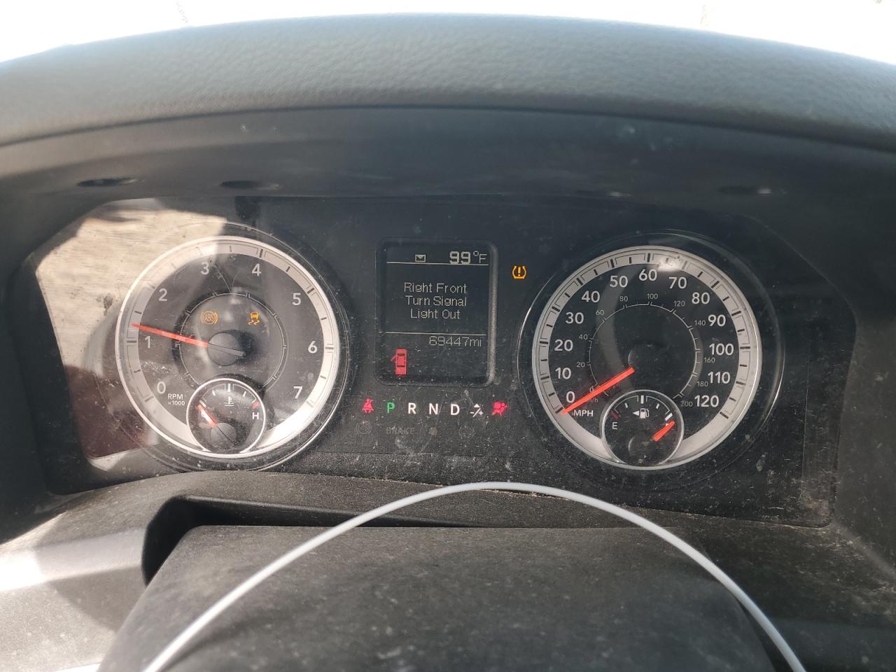 2019 RAM 1500 - Image 9