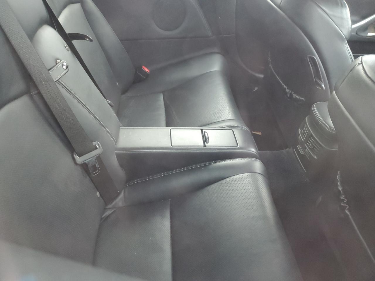 2010 Lexus IS - Image 10