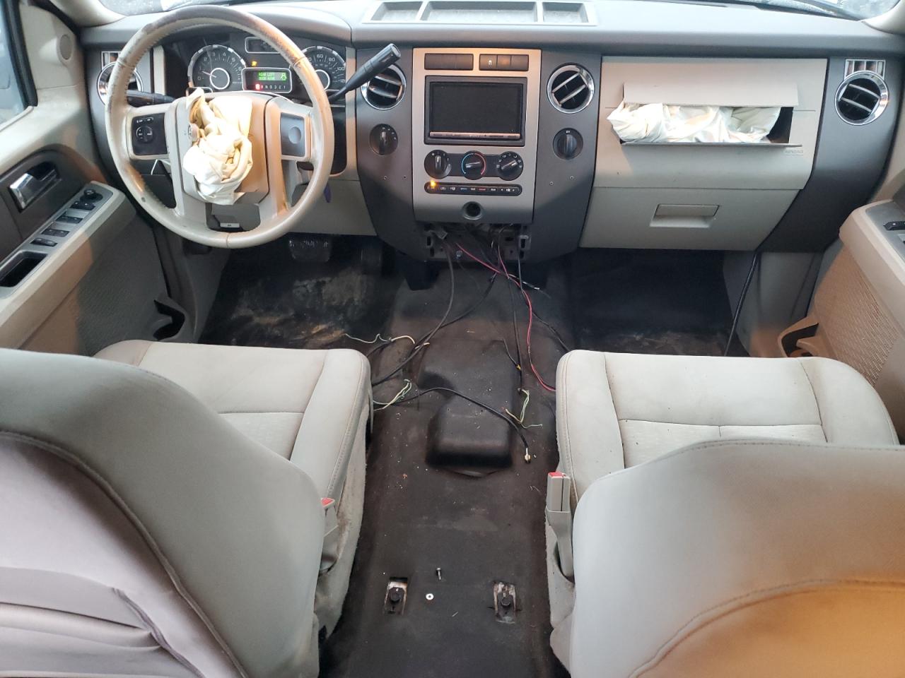2009 Ford Expedition - Image 8