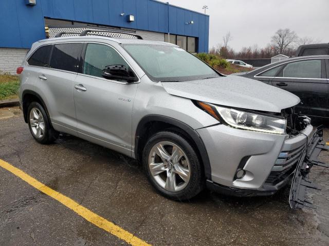  TOYOTA HIGHLANDER 2018 Srebrny