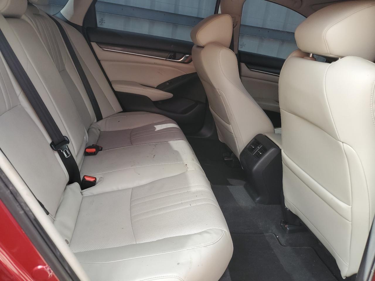 2018 Honda Accord - Image 10