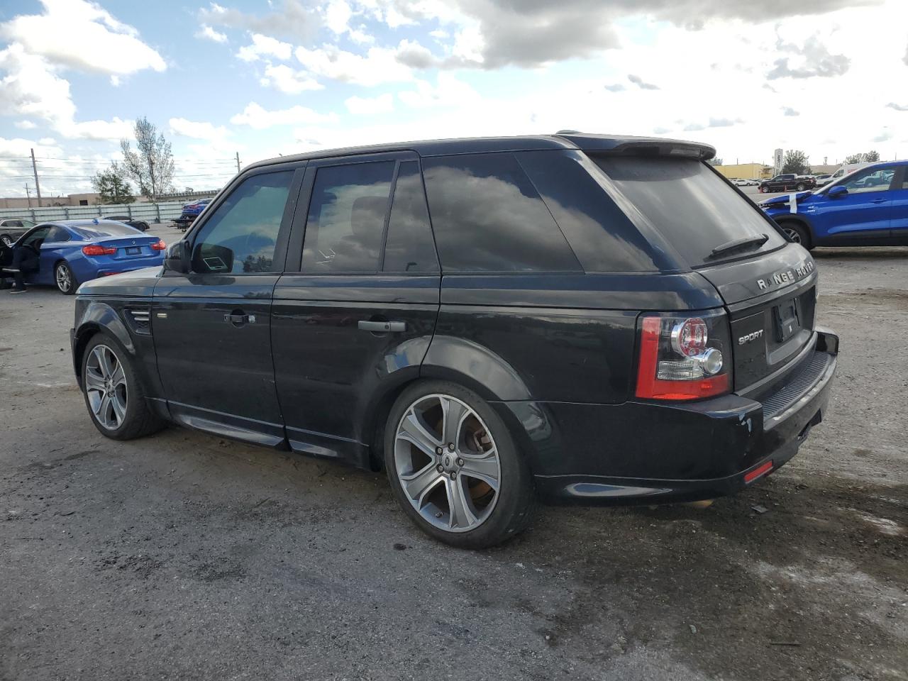 2013 Land Rover Range Rover - Image 2