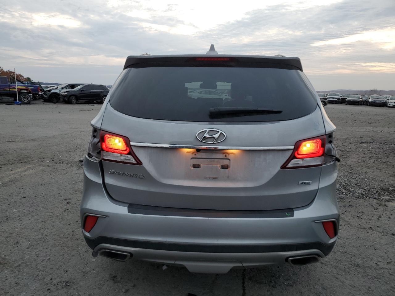 2018 Hyundai Santa Fe Se VIN: KM8SNDHF6JU291748 Lot: 81375724