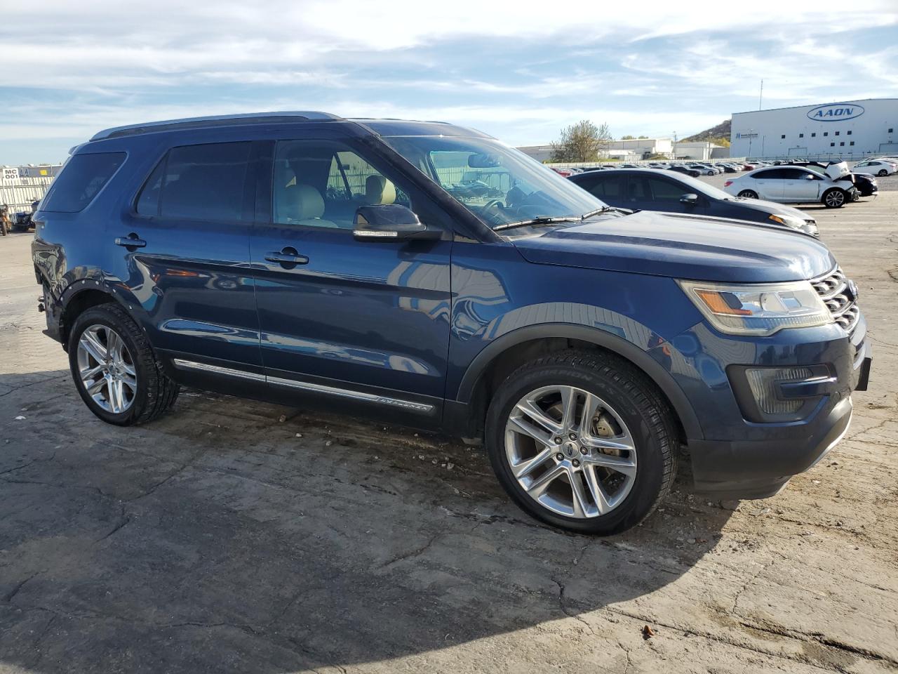 VIN 1FM5K8D81GGA03923 2016 FORD EXPLORER no.4