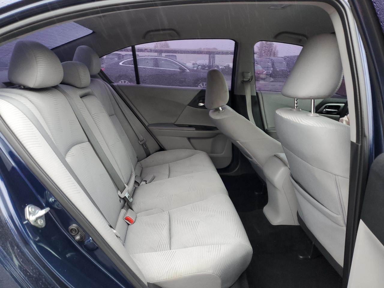 2015 Honda Accord - Image 11