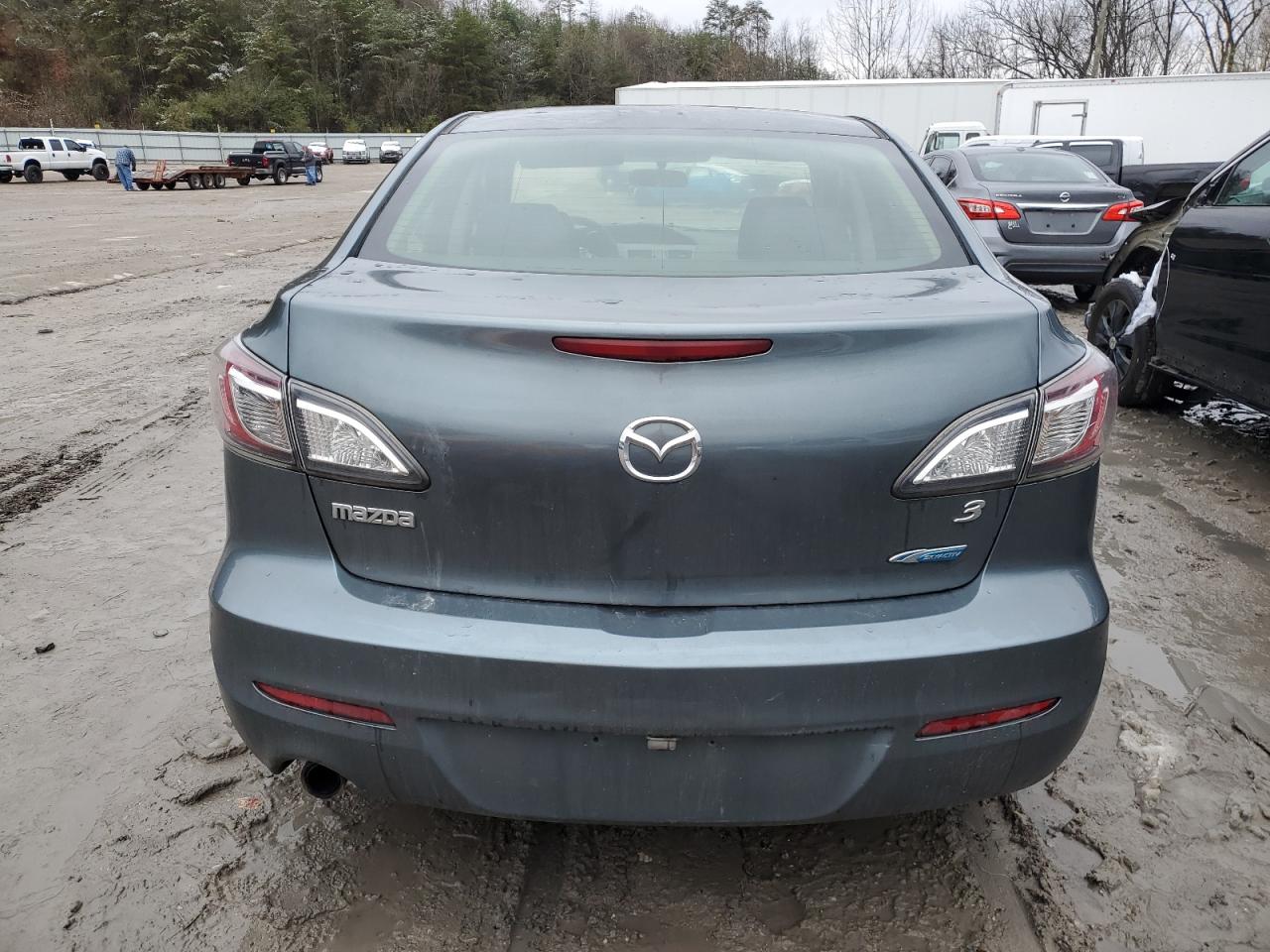 2012 Mazda 3 - Image 6