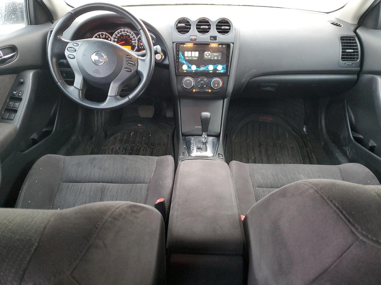2011 Nissan Altima - Image 8