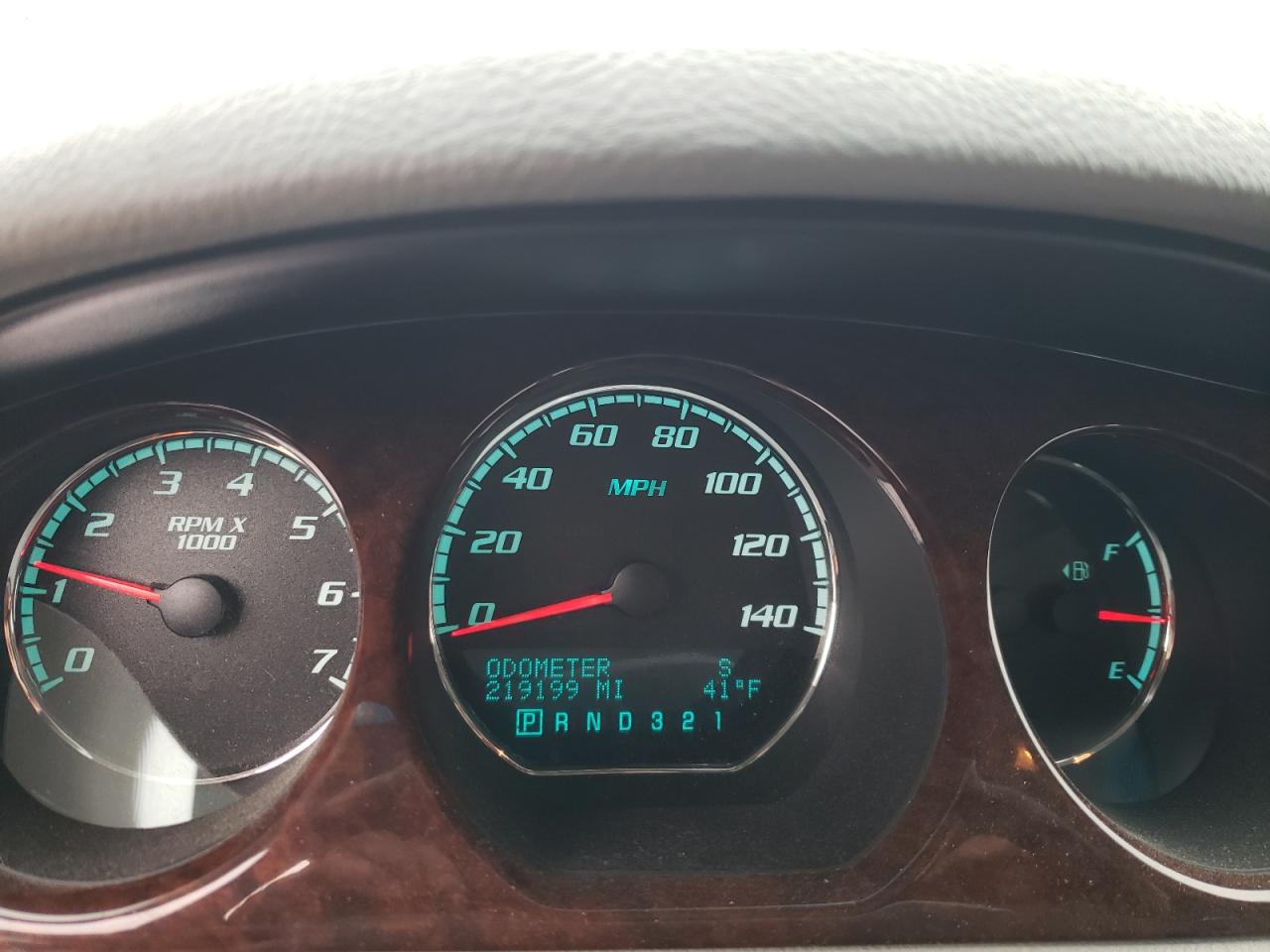 2010 Buick Lucerne - Image 9