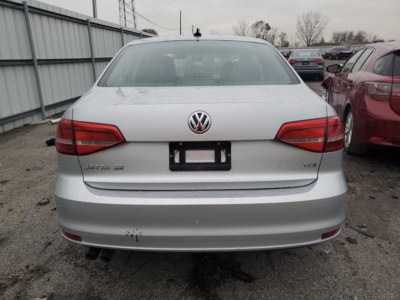 2015 Volkswagen Jetta - Image 6