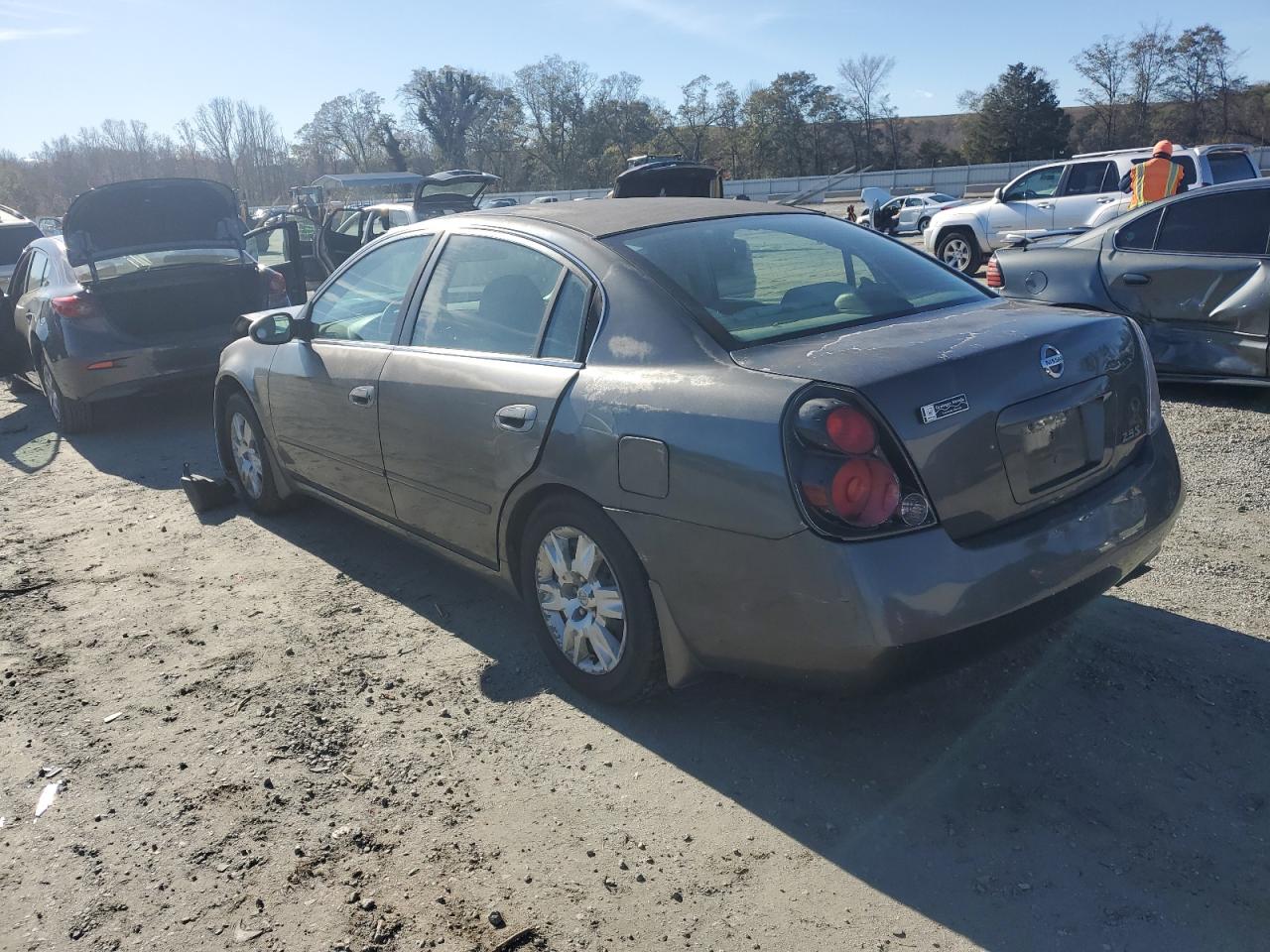 2006 Nissan Altima - Image 2