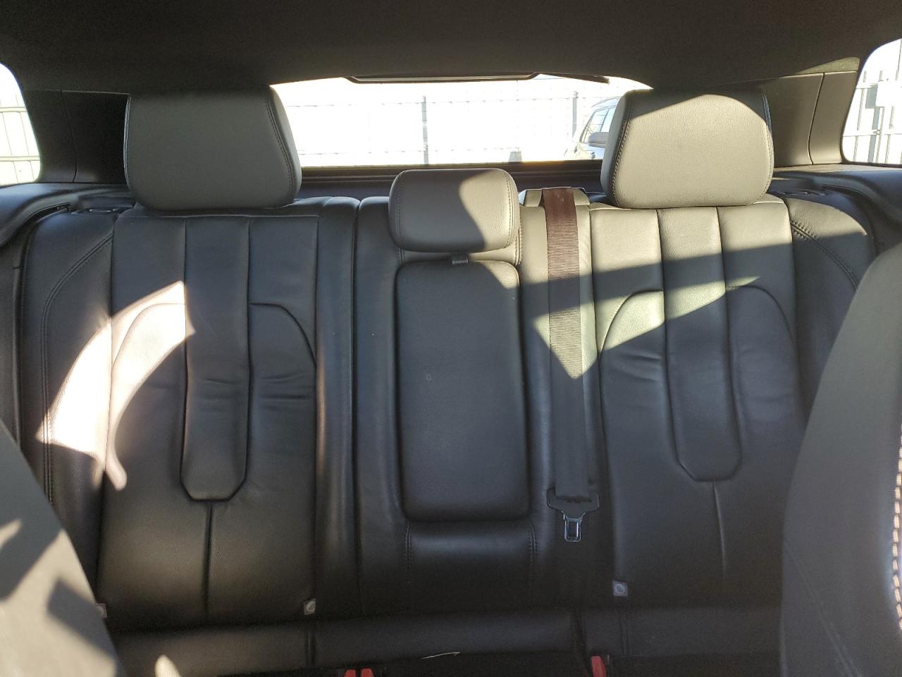 2014 Land Rover Range Rover - Image 10