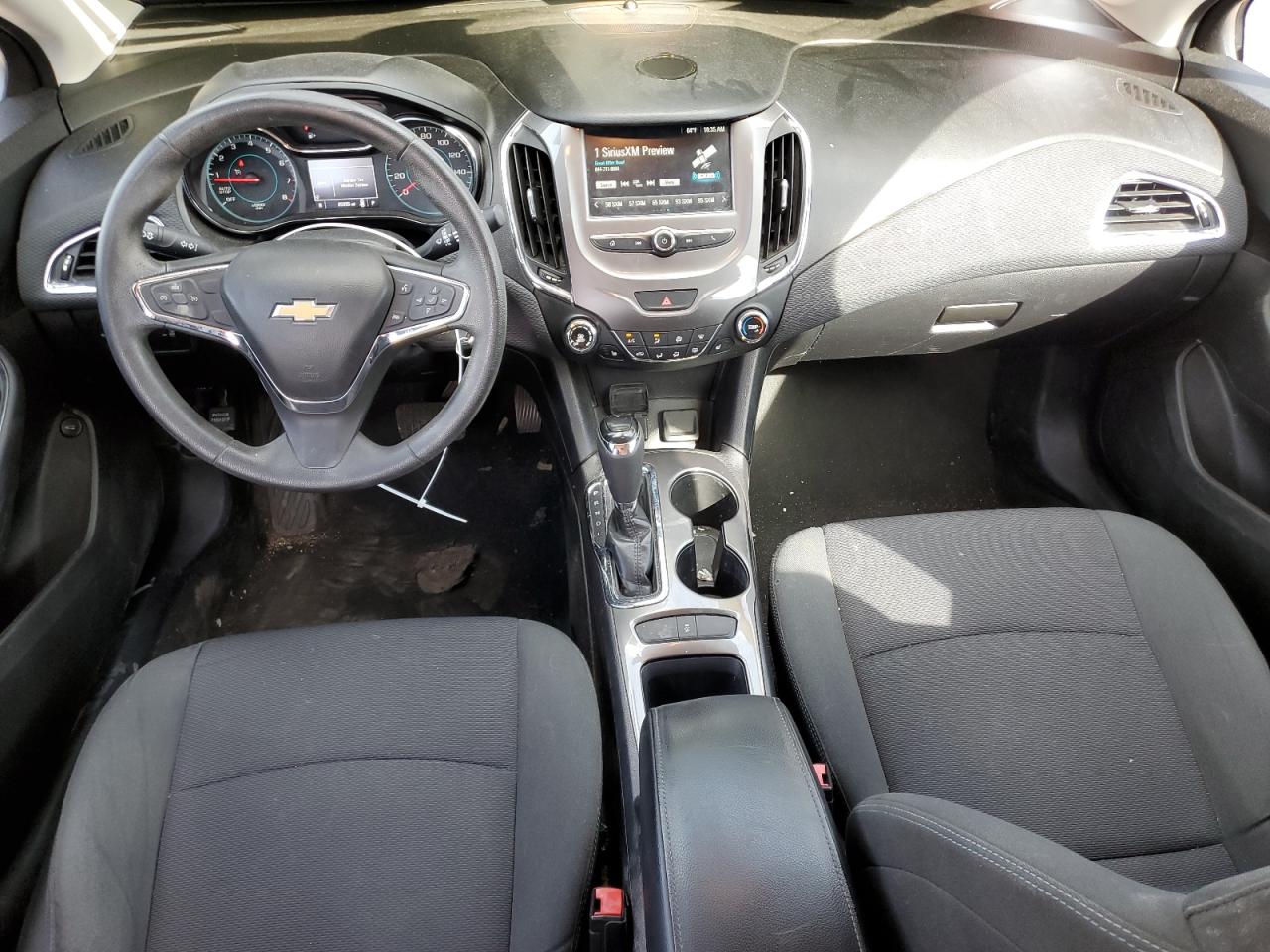 2018 Chevrolet Cruze - Image 8