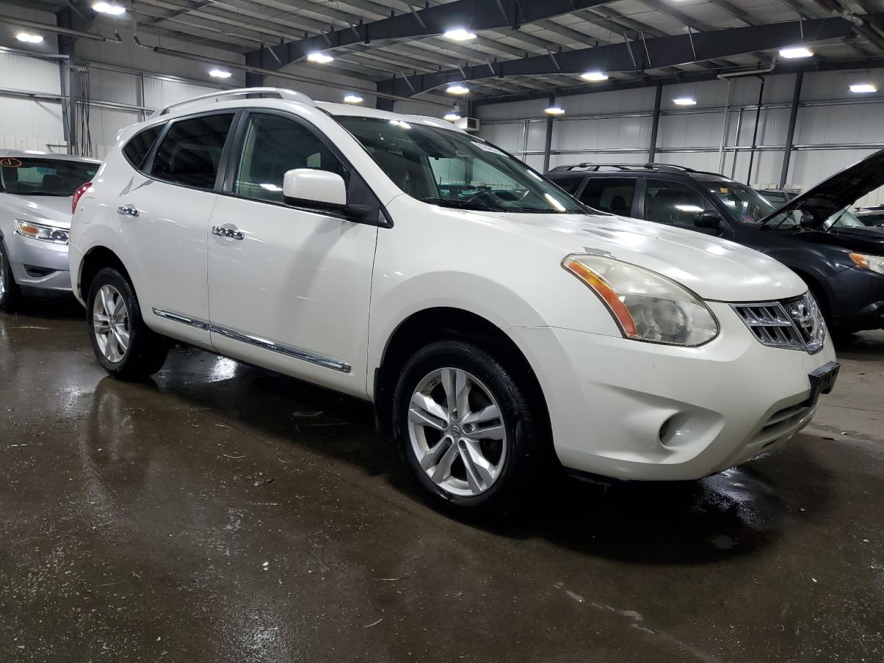 2013 Nissan Rogue - Image 4