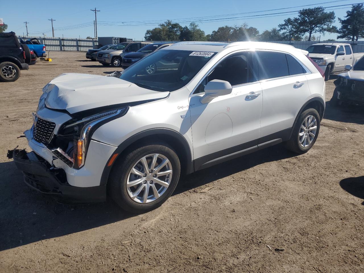 VIN 1GYAZAR48NF105857 2022 CADILLAC XT4 no.1