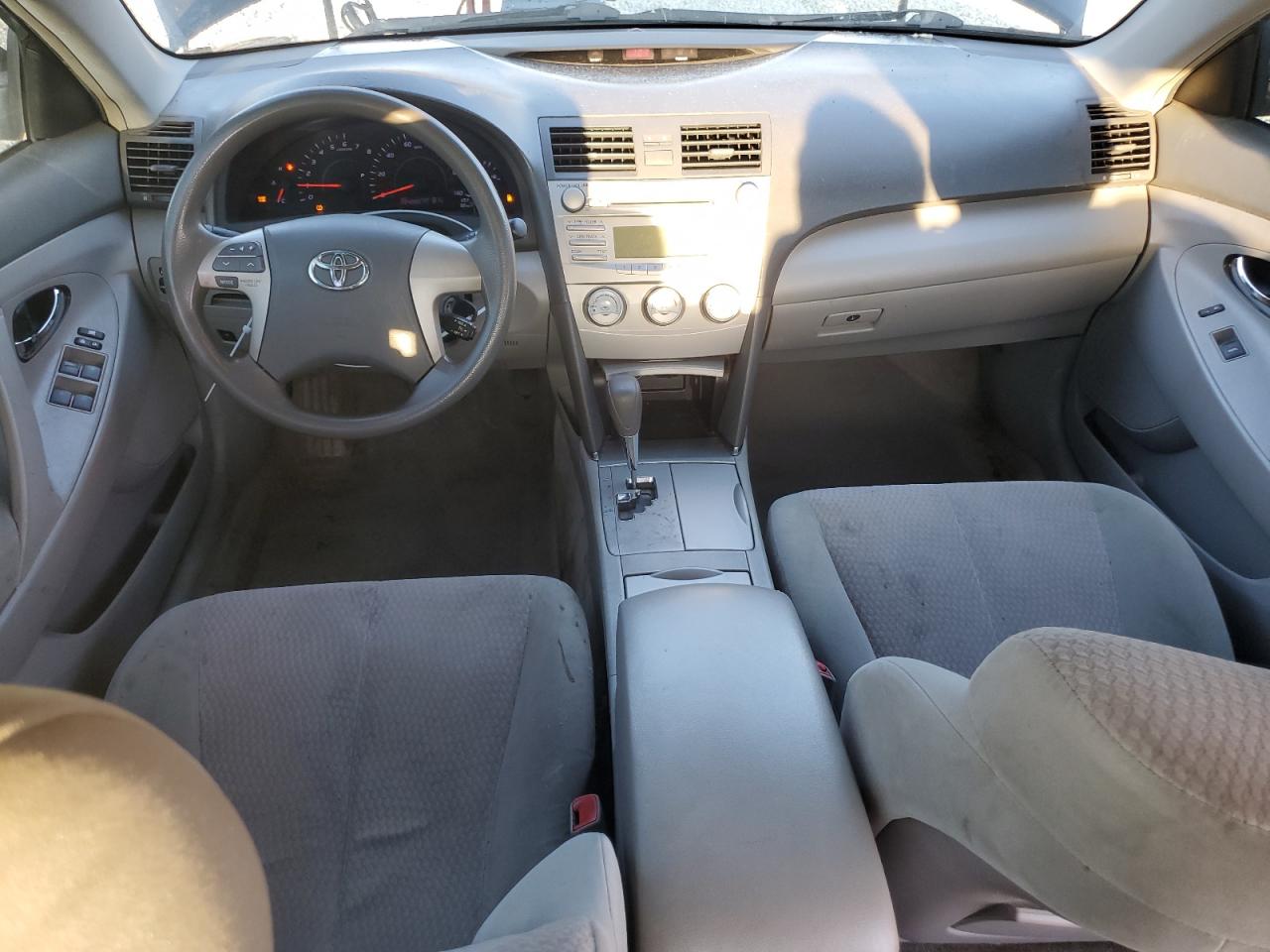 2011 Toyota Camry - Image 8